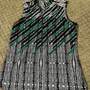 7 shirts, all larges